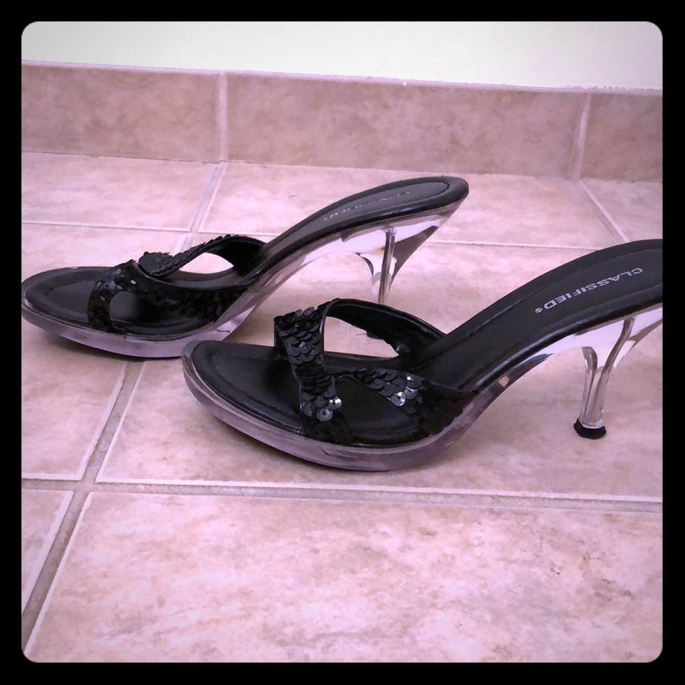 Adorable Black sequined slip on heels
